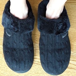 Women's black faux fur Sketcher slip ons